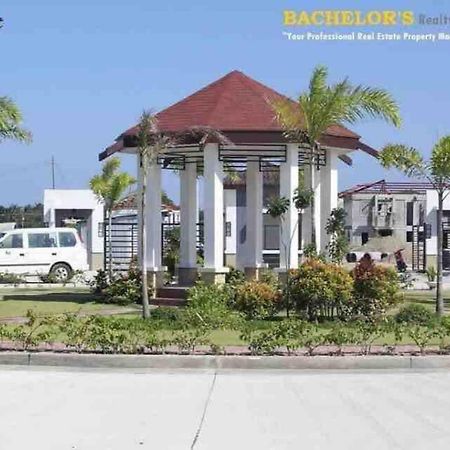 Two Story 87 Sqm Fully Air-Conditioned House In Babag 2, Lapu-Lapu City Esterno foto